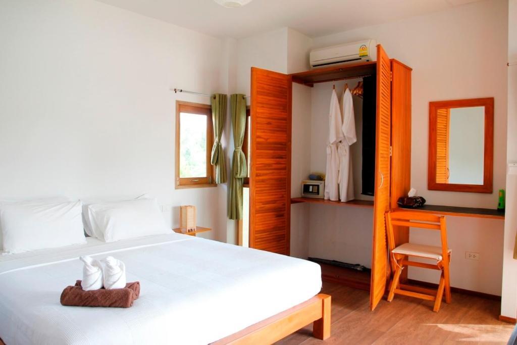Armonia Village Resort And Spa Chumphon Bagian luar foto